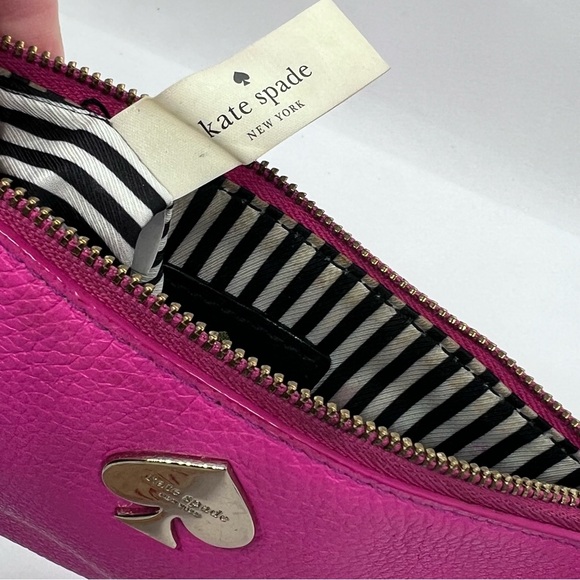 Kate Spade New York Pink Pebbled Leather Zip Wristlet Pouch GUC - Picture 15 of 16